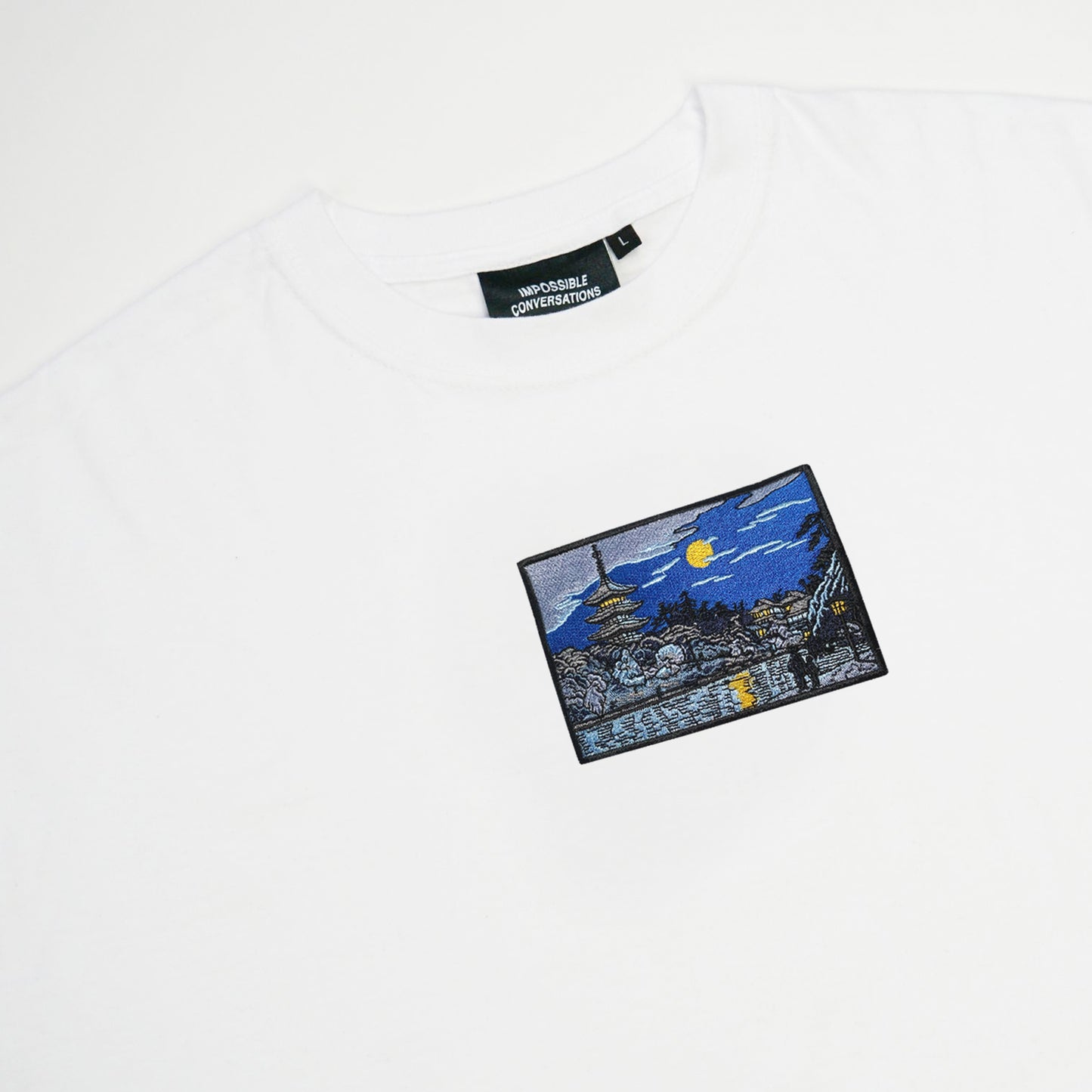 S/S24 Embroidered 'Midnight River Walk' T-Shirt [white]